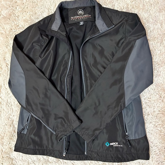 Stormtech Performance Lightweight Waterproof Jacket - Picture 1 of 4